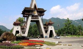 成都必去的十大景点推荐 成都必去的十大景点推荐一下