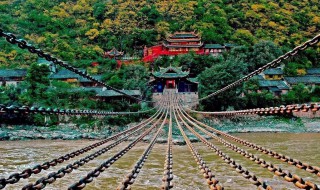 泸定桥简介（泸定桥在哪个省哪个县）