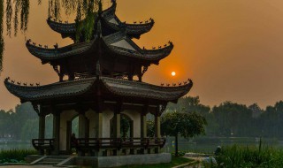 中国四大名亭 中国四大名亭位于湖南长沙岳麓山的是什么亭