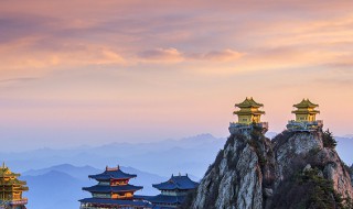 老君山在哪里（老君山在哪里属于哪个城市）