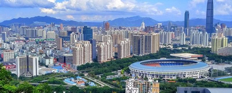 深圳离三亚多远（深圳离三亚多远飞机）
